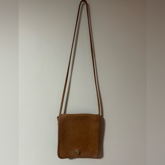 Coach 1990 Vintage Companion Flap Crossbody Bag - Picture 13 of 14